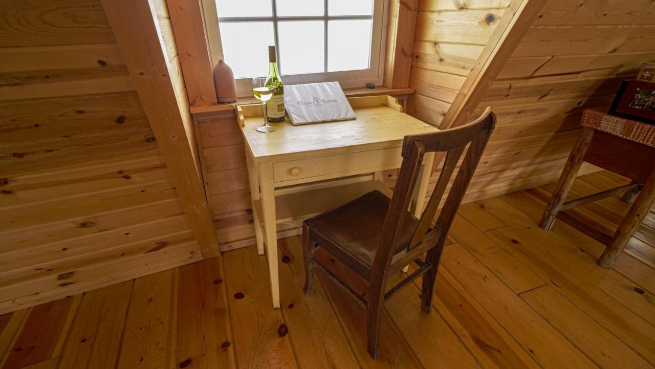 Aubin Sky Lodging At The Yl Ranch Savery Екстер'єр фото