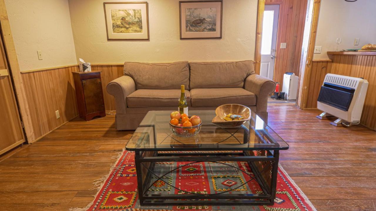 Aubin Sky Lodging At The Yl Ranch Savery Екстер'єр фото