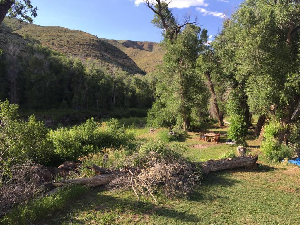 Aubin Sky Lodging At The Yl Ranch Savery Екстер'єр фото