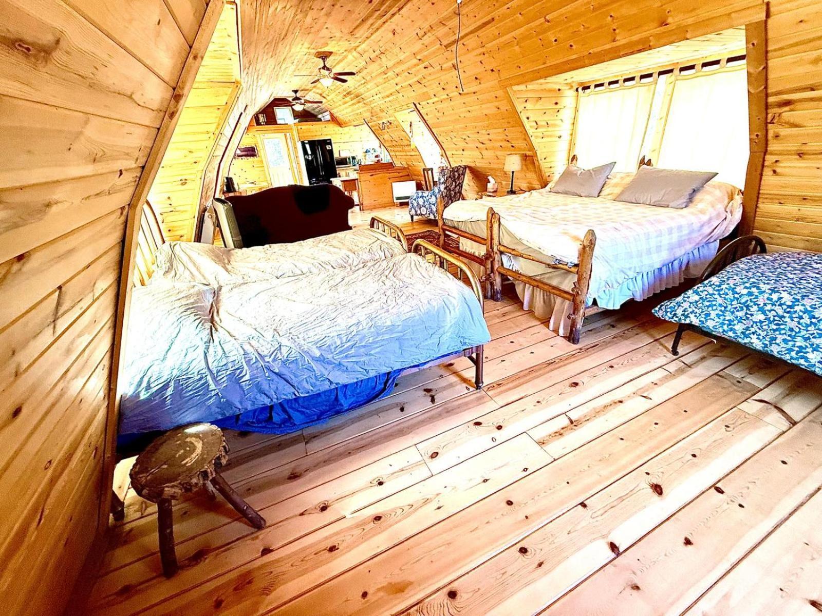 Aubin Sky Lodging At The Yl Ranch Savery Екстер'єр фото